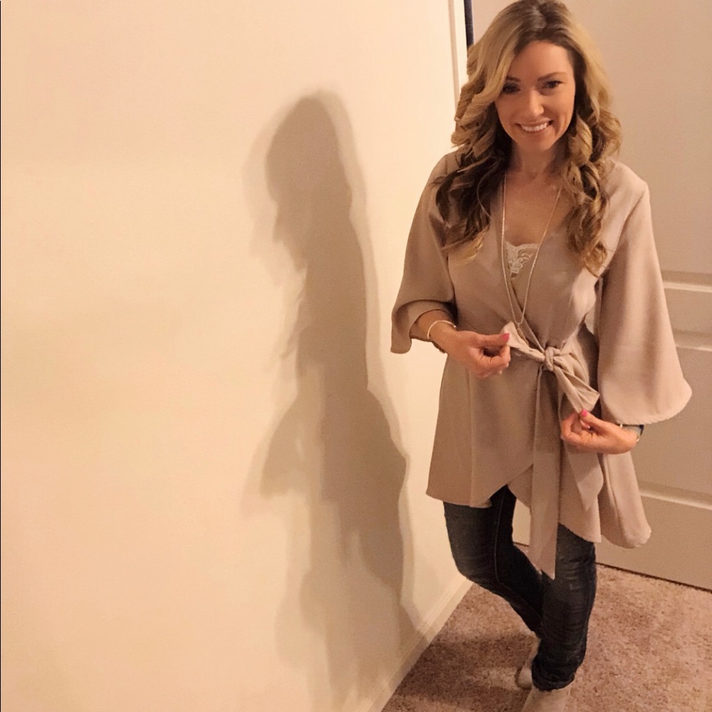 BKE Wrap Top